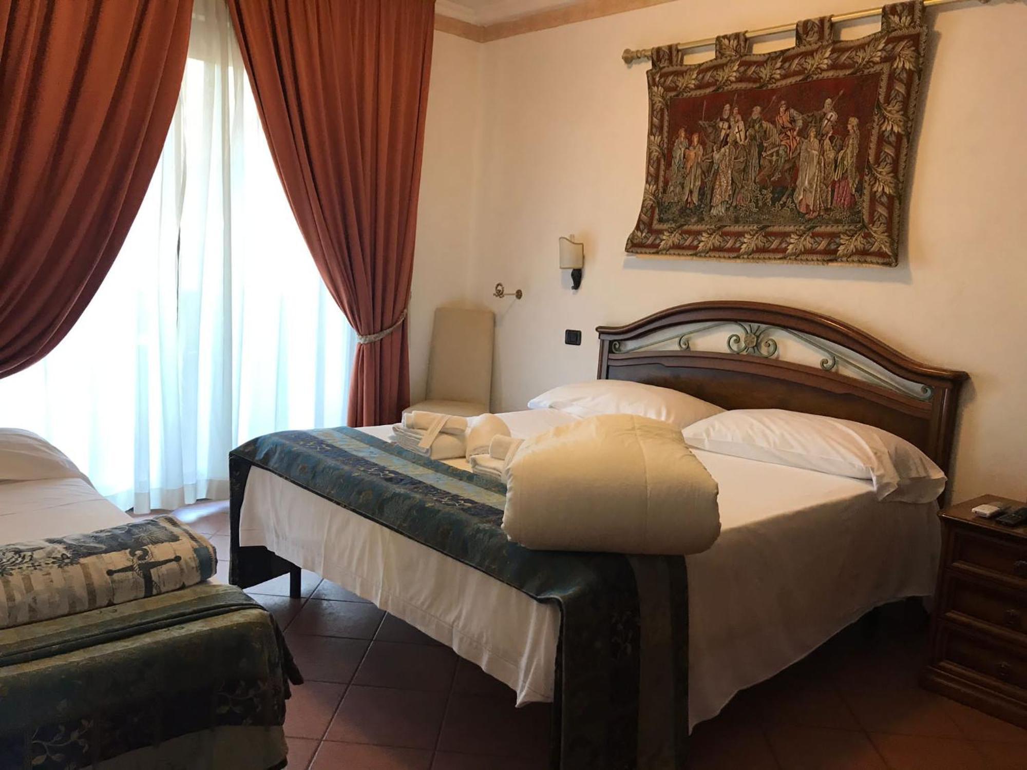 Euro House Inn Airport Fiumicino Kültér fotó
