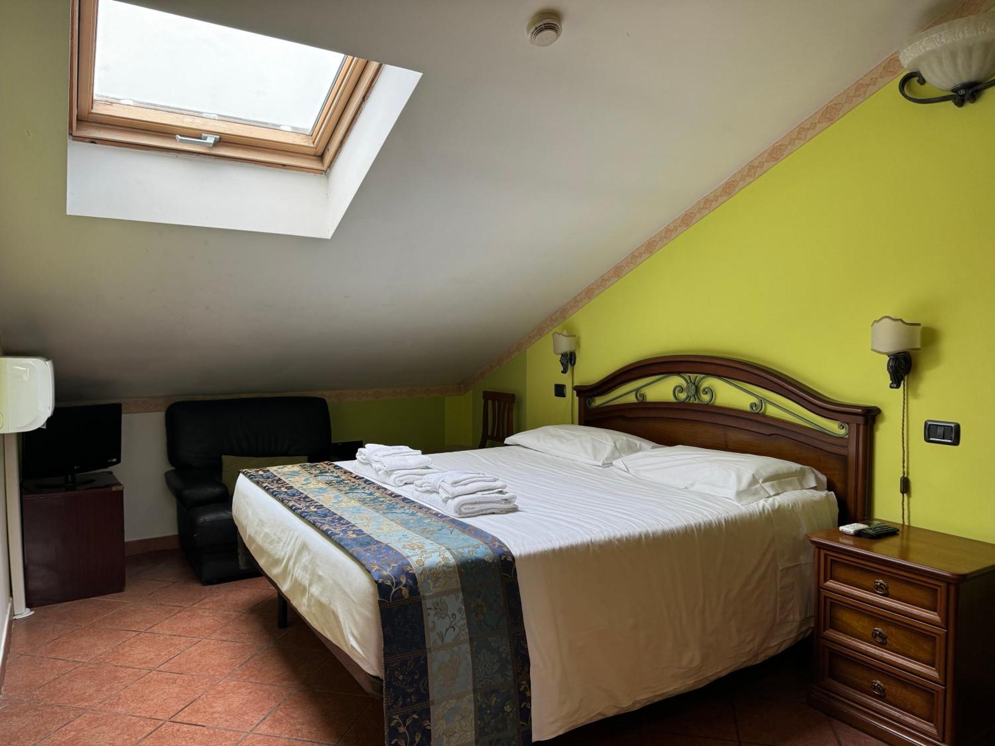 Euro House Inn Airport Fiumicino Kültér fotó