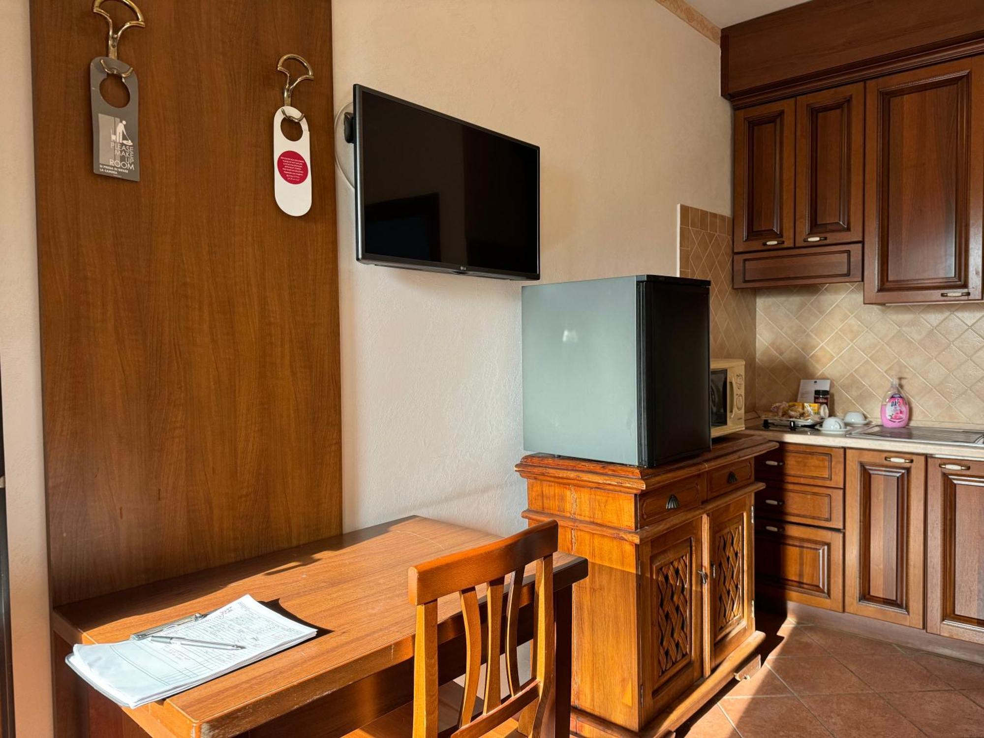 Euro House Inn Airport Fiumicino Kültér fotó