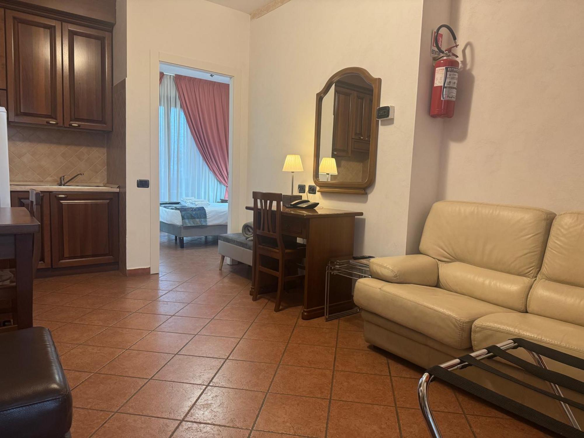 Euro House Inn Airport Fiumicino Kültér fotó