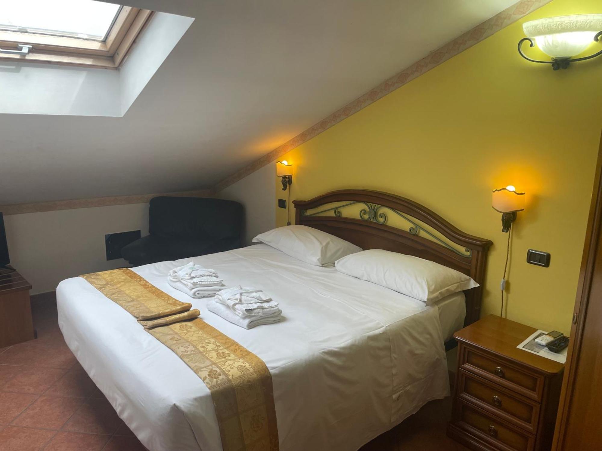 Euro House Inn Airport Fiumicino Kültér fotó