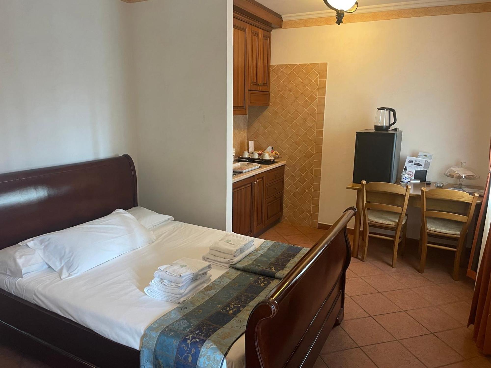 Euro House Inn Airport Fiumicino Kültér fotó