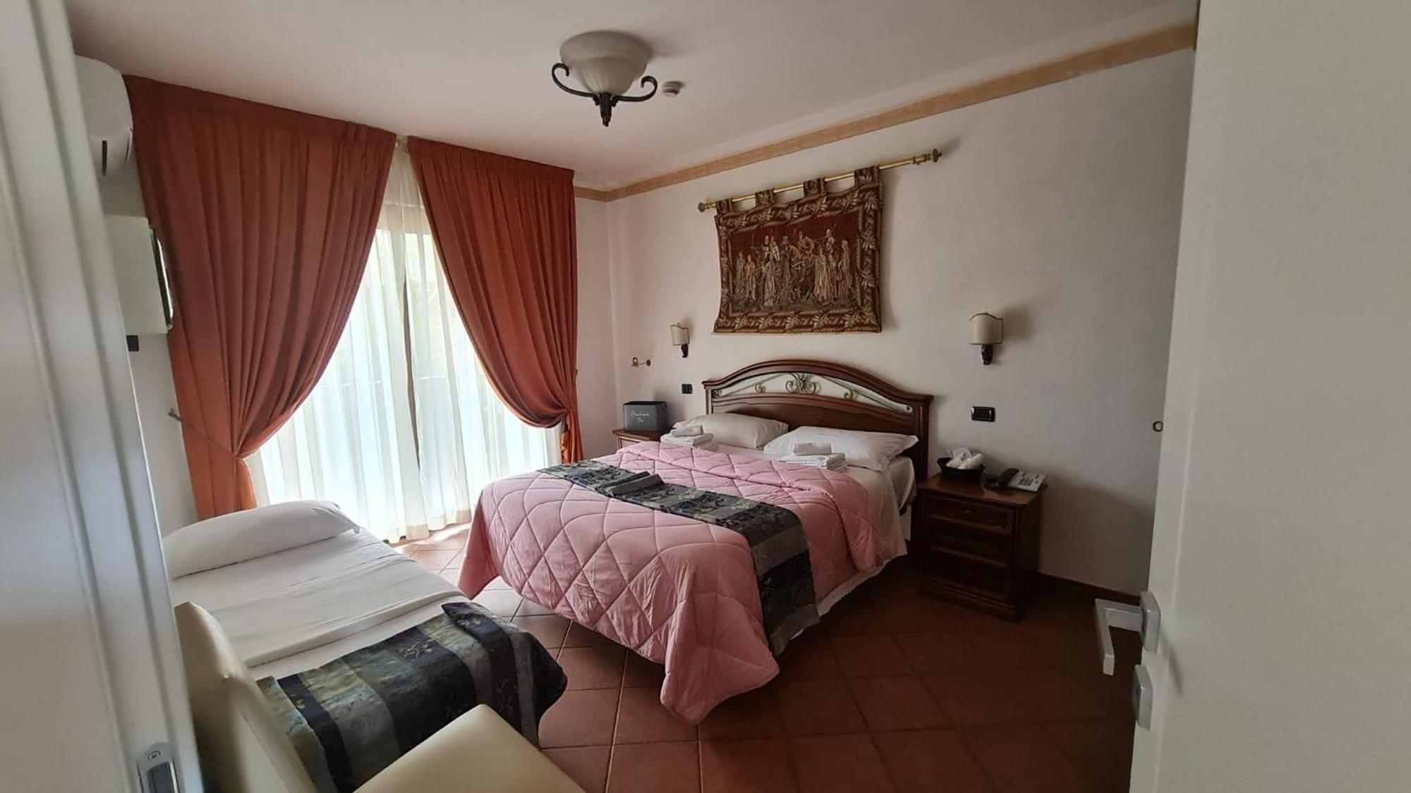 Euro House Inn Airport Fiumicino Kültér fotó
