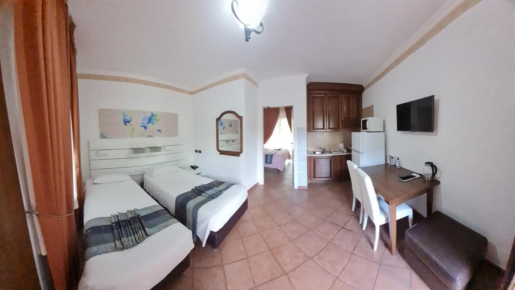 Euro House Inn Airport Fiumicino Kültér fotó