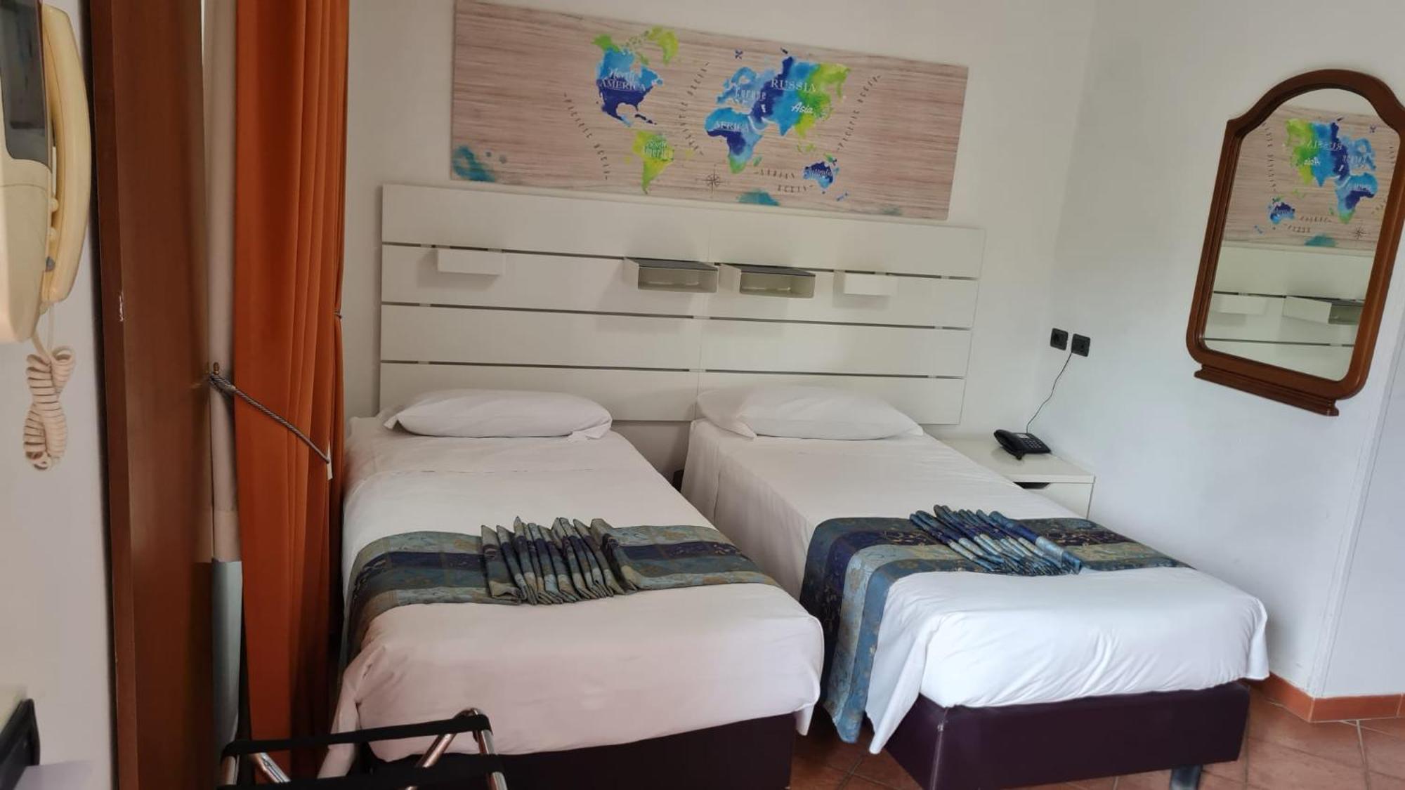 Euro House Inn Airport Fiumicino Kültér fotó